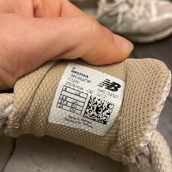 New Balance 530 - Picture 3 of 3